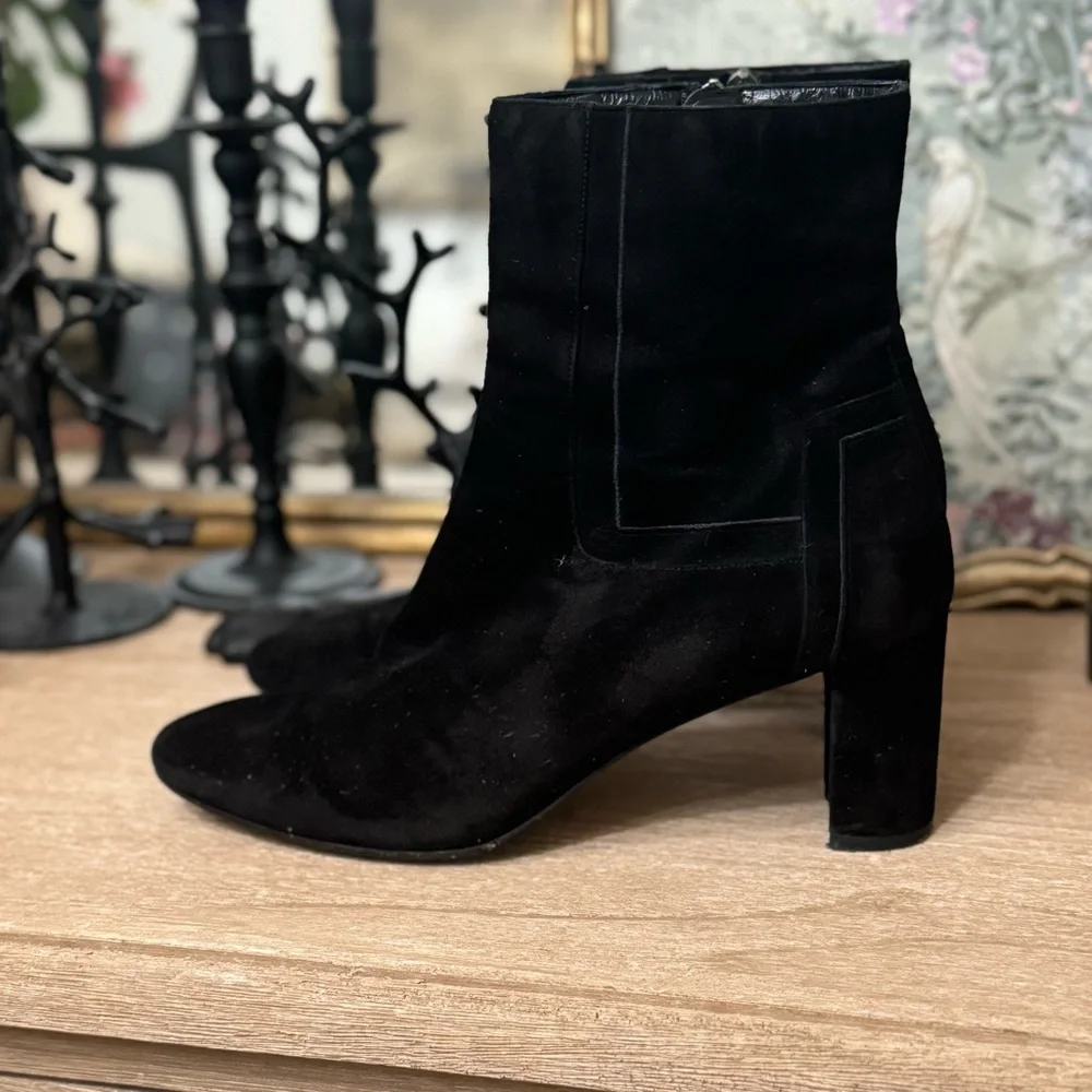 Aquatalia Tilly suede weatherproof ankle boots in black ~ Size 12